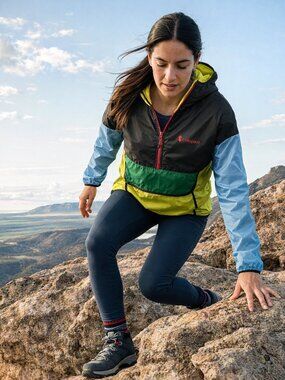 Cotopaxi Teca Lightweight Packable Half-Zip Windbreaker Size Medium Unisex